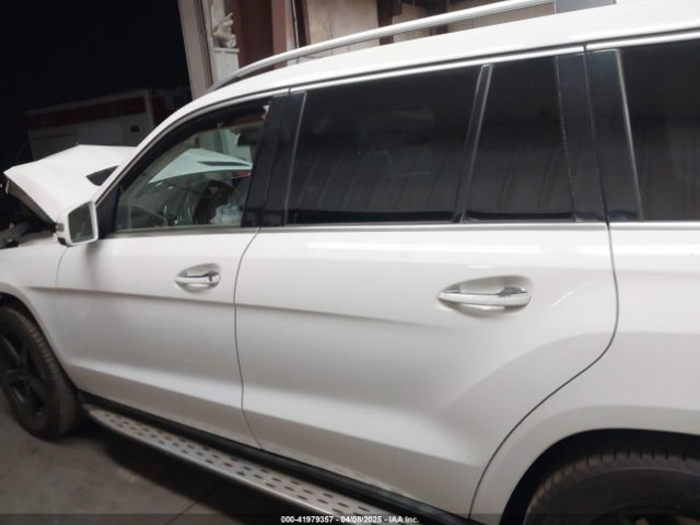 4JGDF6EE6JA998590 Mercedes-Benz m276