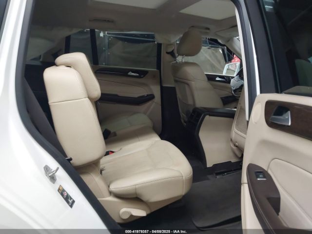 4JGDF6EE6JA998590 Mercedes-Benz m276