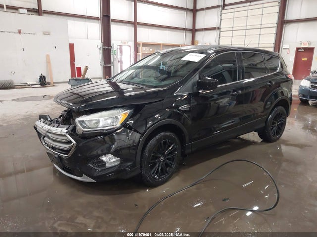 Ford ESCAPE SE 2017 1FMCU9GD9HUD11392 Image 2