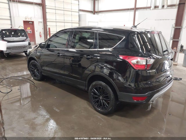 Ford ESCAPE SE 2017 1FMCU9GD9HUD11392 Image 3