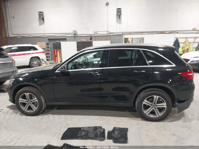 WDC0G4KB0JV070517 Mercedes-Benz Glc 300 4matic