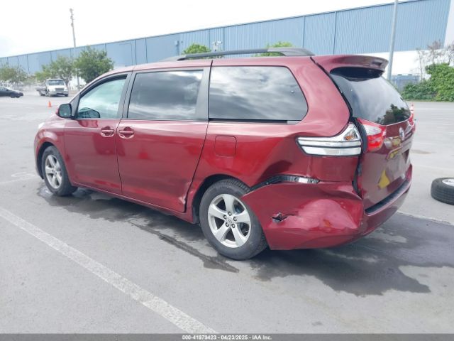 2015 TOYOTA SIENNA 5TDKK3DC3FS603085 Photo 2