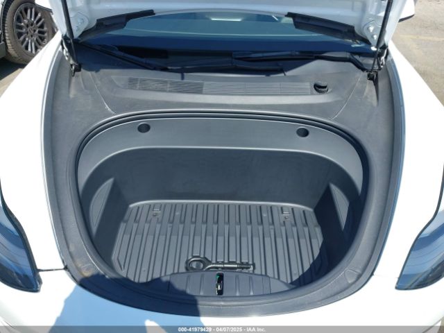 5YJ3E1EA4NF114033 Tesla Model 3 Rear-wheel Drive