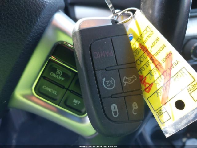 3C4PDCABXJT498717 Dodge JOURNEY SE