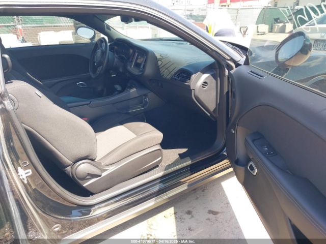 2C3CDZAG0PH692756 Dodge Challenger Sxt