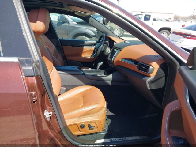 ZN661XUA2KX317564 Maserati Levante