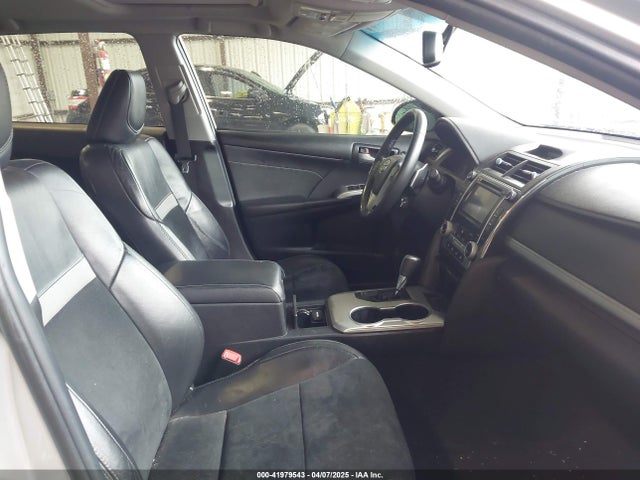 4T1BF1FK0EU763816 Toyota CAMRY SE