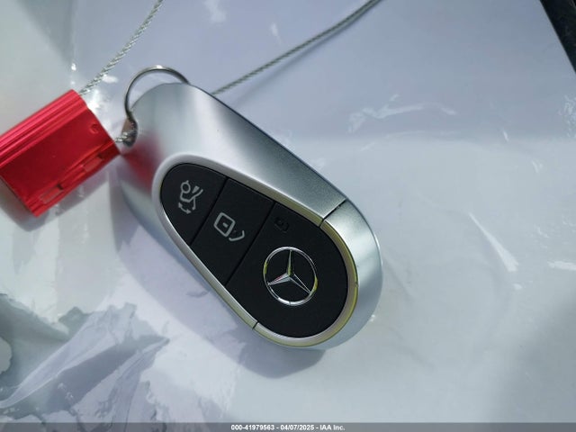 W1KAF4GB9RR212086 Mercedes-Benz C 300