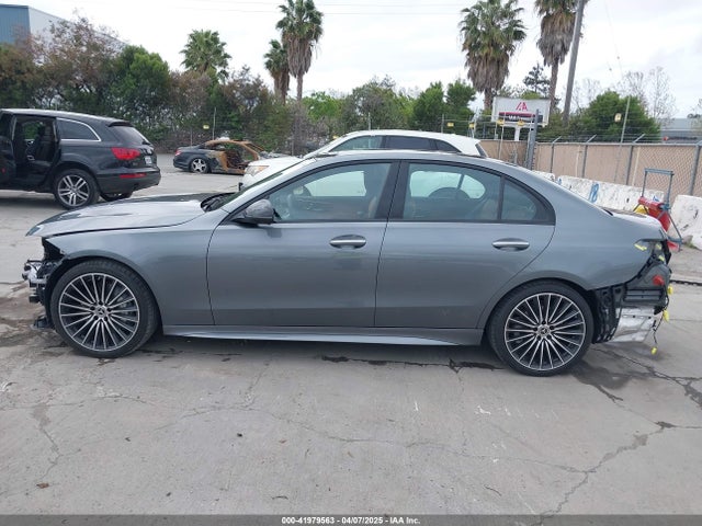 W1KAF4GB9RR212086 Mercedes-Benz C 300