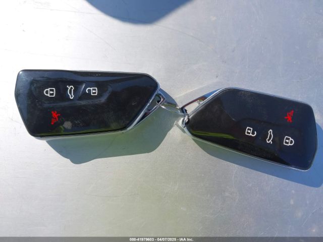 2021 VOLKSWAGEN ID.4 WVGKMPE27MP025521 Photo 10