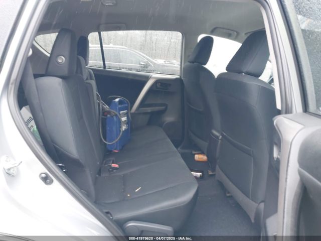 2T3BFREV4GW419670 Toyota RAV4 LE
