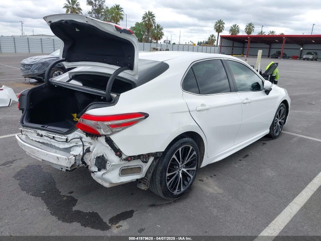 JTNB11HKXJ3060607 Toyota CAMRY SE