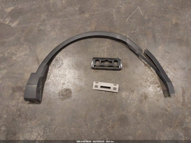 3VV2B7AXXMM034880 Volkswagen Tiguan 2.0t Se/2.0t Se R-line Black/2.0t Sel