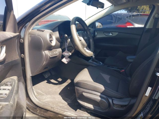 3KPF24ADXKE016732 KIA Forte Lxs