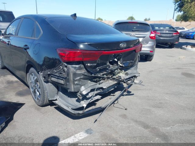 3KPF24ADXKE016732 KIA Forte Lxs