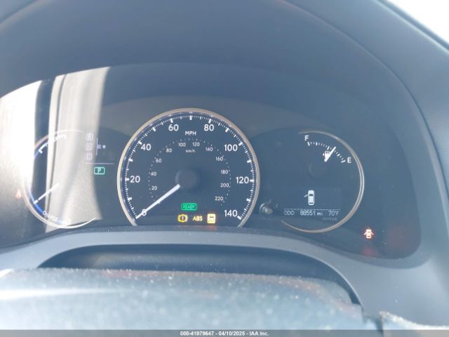 JTHKD5BH5F2210876 Lexus CT 200H