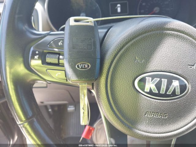 5XYPG4A31GG156126 KIA Sorento 2.4l Lx