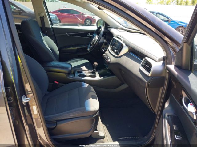5XYPG4A31GG156126 KIA Sorento 2.4l Lx