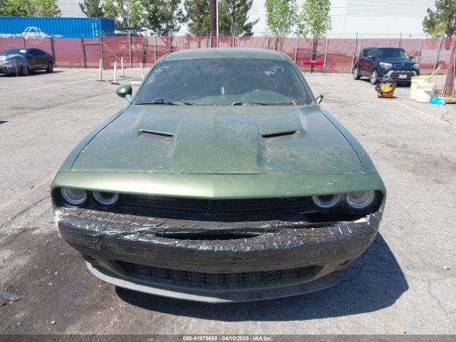 2C3CDZBT4JH195986 Dodge Challenger R/t Plus
