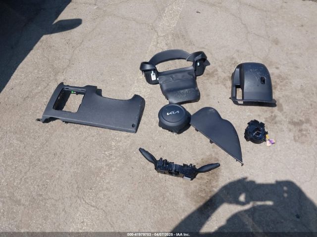 3KPF24AD7PE656677 KIA FORTE LX