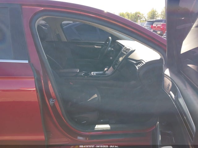 3FA6P0H96FR126841 Ford FUSION SE