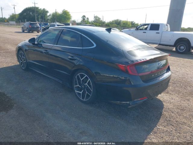 2021 HYUNDAI SONATA 5NPEK4JCXMH131428 Photo 2