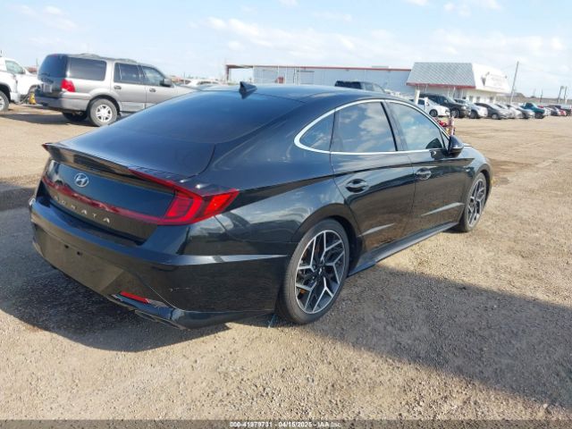 2021 HYUNDAI SONATA 5NPEK4JCXMH131428 Photo 3