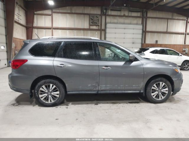 5N1DR2MM2HC622055 Nissan Pathfinder S