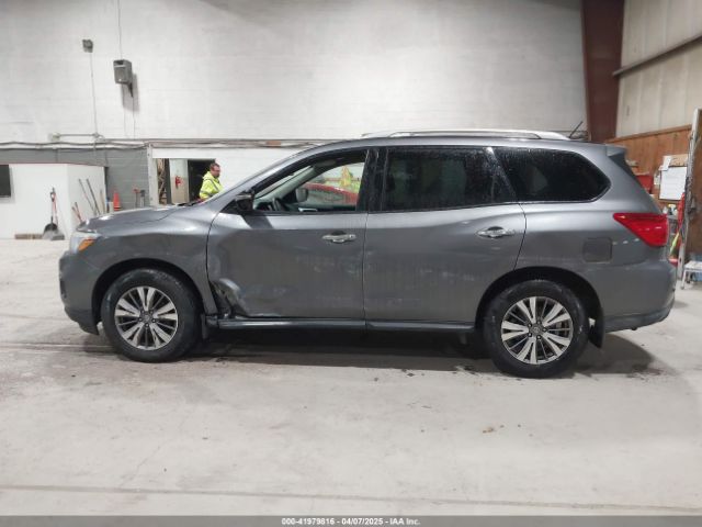5N1DR2MM2HC622055 Nissan Pathfinder S