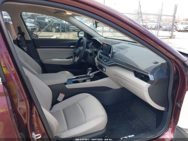 1N4BL4DV1RN407831 Nissan Altima Sv Fwd