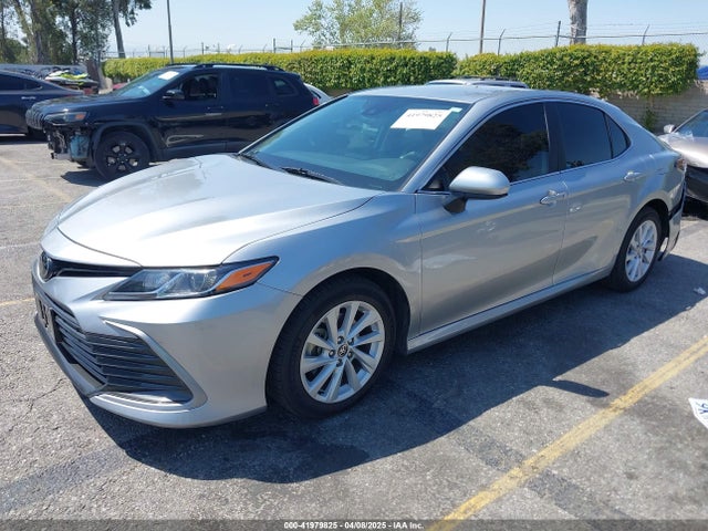 4T1C11AK6NU716400 Toyota CAMRY LE