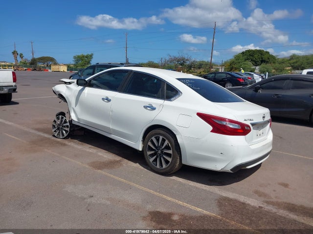 1N4AL3AP5JC134629 Nissan Altima 2.5 Sv