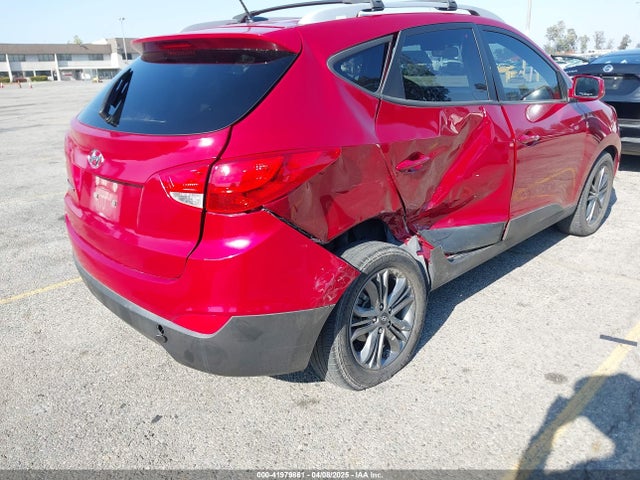 KM8JU3AG1FU100529 Hyundai TUCSON SE