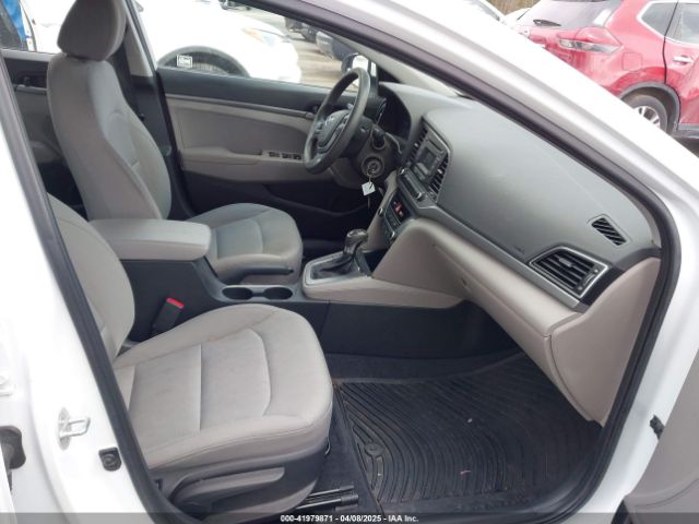 5NPD74LF1HH163632 Hyundai ELANTRA SE