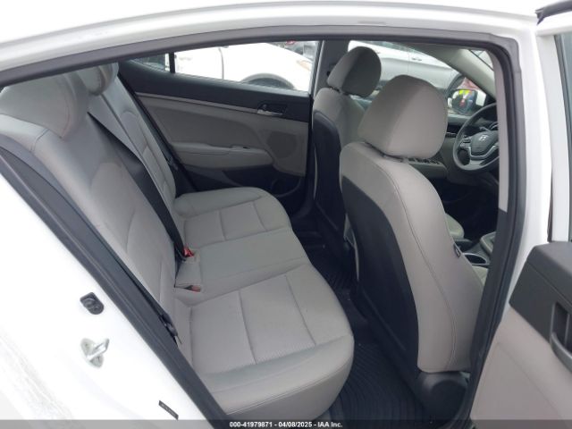5NPD74LF1HH163632 Hyundai ELANTRA SE