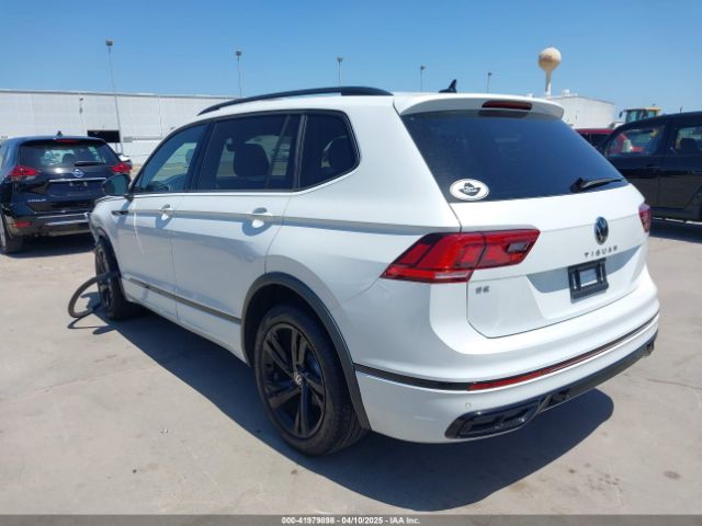 3VVCB7AX8RM127246 Volkswagen Tiguan 2.0t Se R-line Black