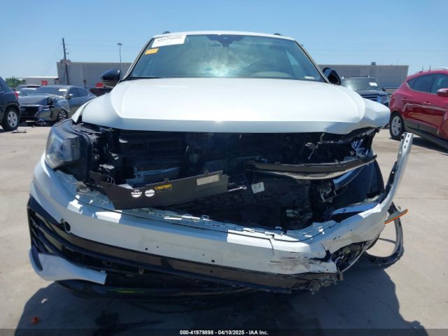 3VVCB7AX8RM127246 Volkswagen Tiguan 2.0t Se R-line Black
