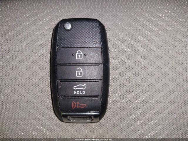 5XXGT4L34JG252028 KIA Optima Lx