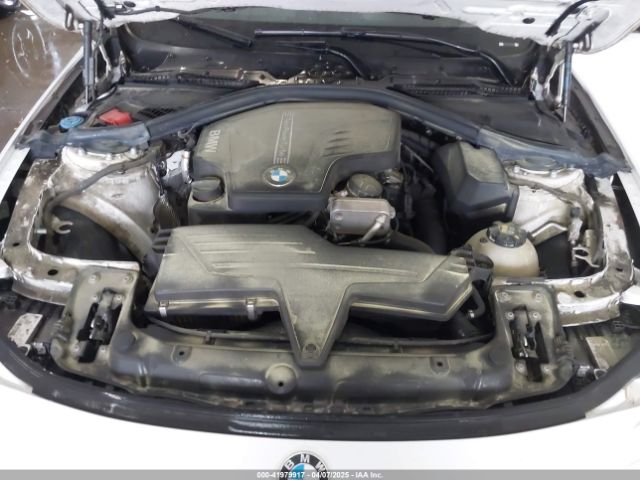 WBA8A9C57JAH13937 BMW 320i