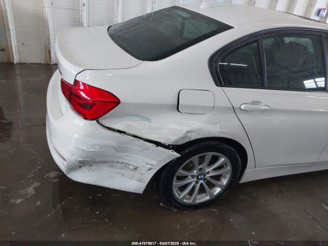 WBA8A9C57JAH13937 BMW 320i