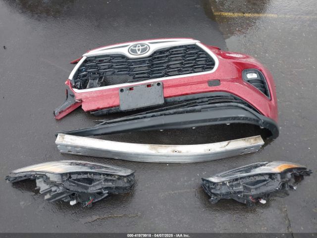 5TDGZRBH0NS170827 Toyota Highlander Xle