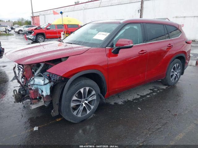 5TDGZRBH0NS170827 Toyota Highlander Xle