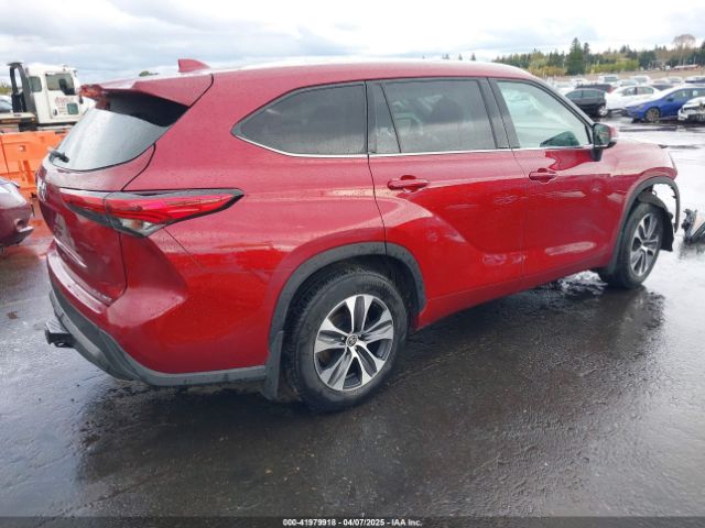 5TDGZRBH0NS170827 Toyota Highlander Xle