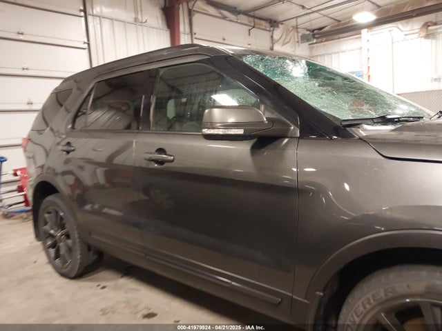 1FM5K8D86HGA22842 Ford EXPLORER XLT