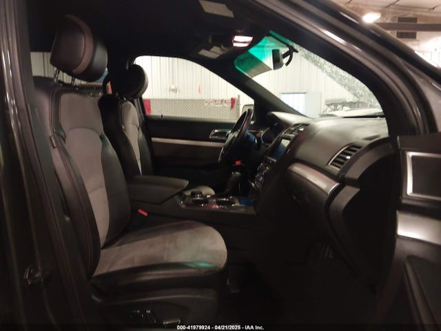 1FM5K8D86HGA22842 Ford EXPLORER XLT