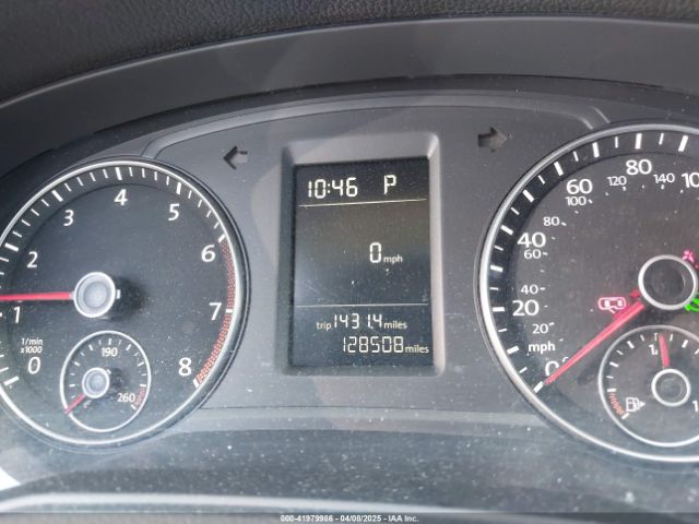 1VWAS7A35FC021141 Volkswagen Passat 1.8t Wolfsburg Edition