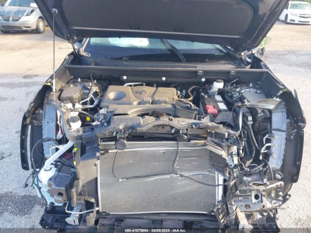 2T3C1RFV5RC252063 Toyota Rav4 Xle Premium