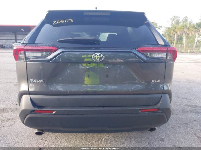 2T3C1RFV5RC252063 Toyota Rav4 Xle Premium