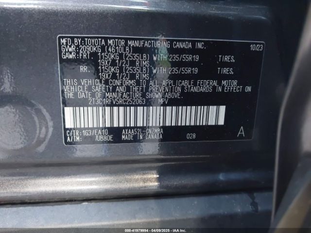 2T3C1RFV5RC252063 Toyota Rav4 Xle Premium