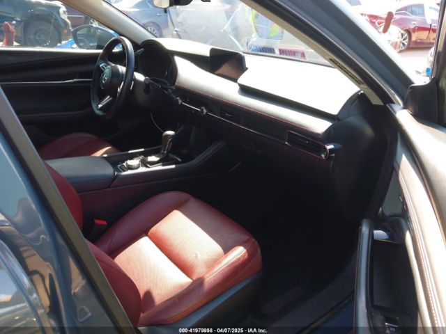 3MZBPBCM8PM377193 Mazda Mazda3 2.5 S Carbon Edition
